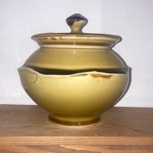 Elegant Porcelain Pot with Lid - Brown